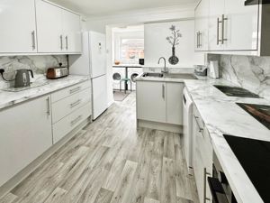 COLCHESTER ROAD- click for photo gallery